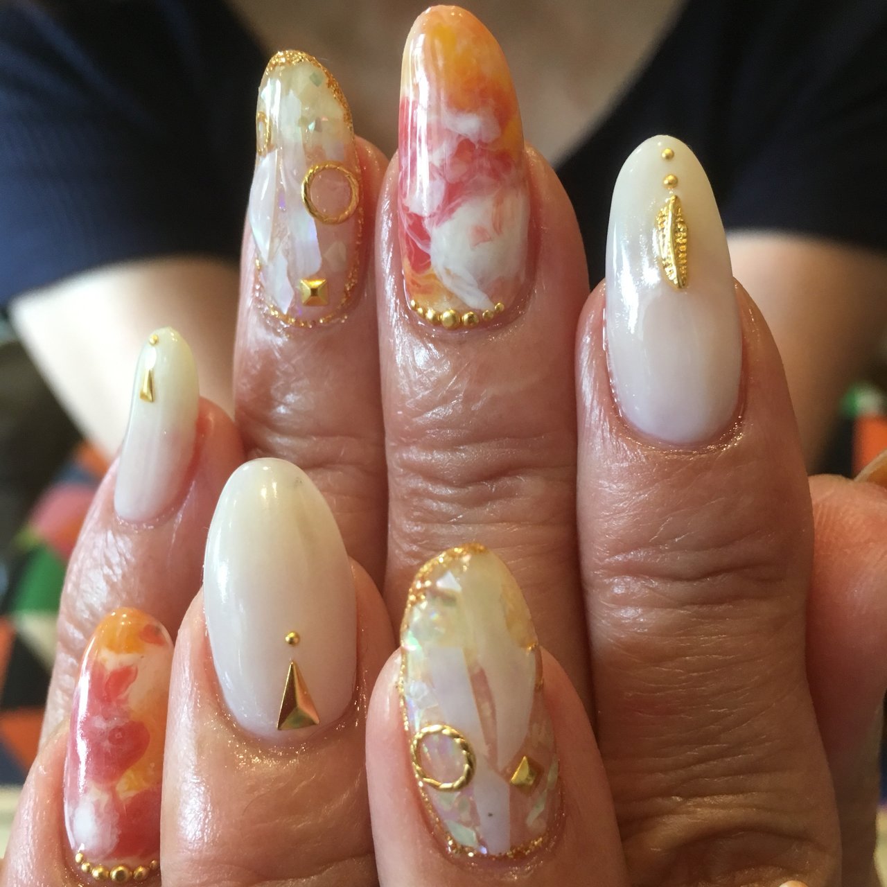 ミディアム ホワイト オレンジ カラフル ジェル 宮城県 石巻 ロージーネイル Rosy Nail Pupuu Rosyのネイル デザイン No ネイルブック