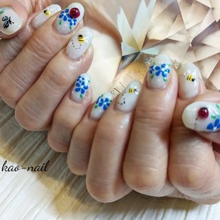 【着画あり】ハンドメイド　蝶々ネイル　チェック柄ネイル　シンプルネイル　可愛い 着画あり】ハンドメイド蝶々ネイルチェック柄ネイルシンプル