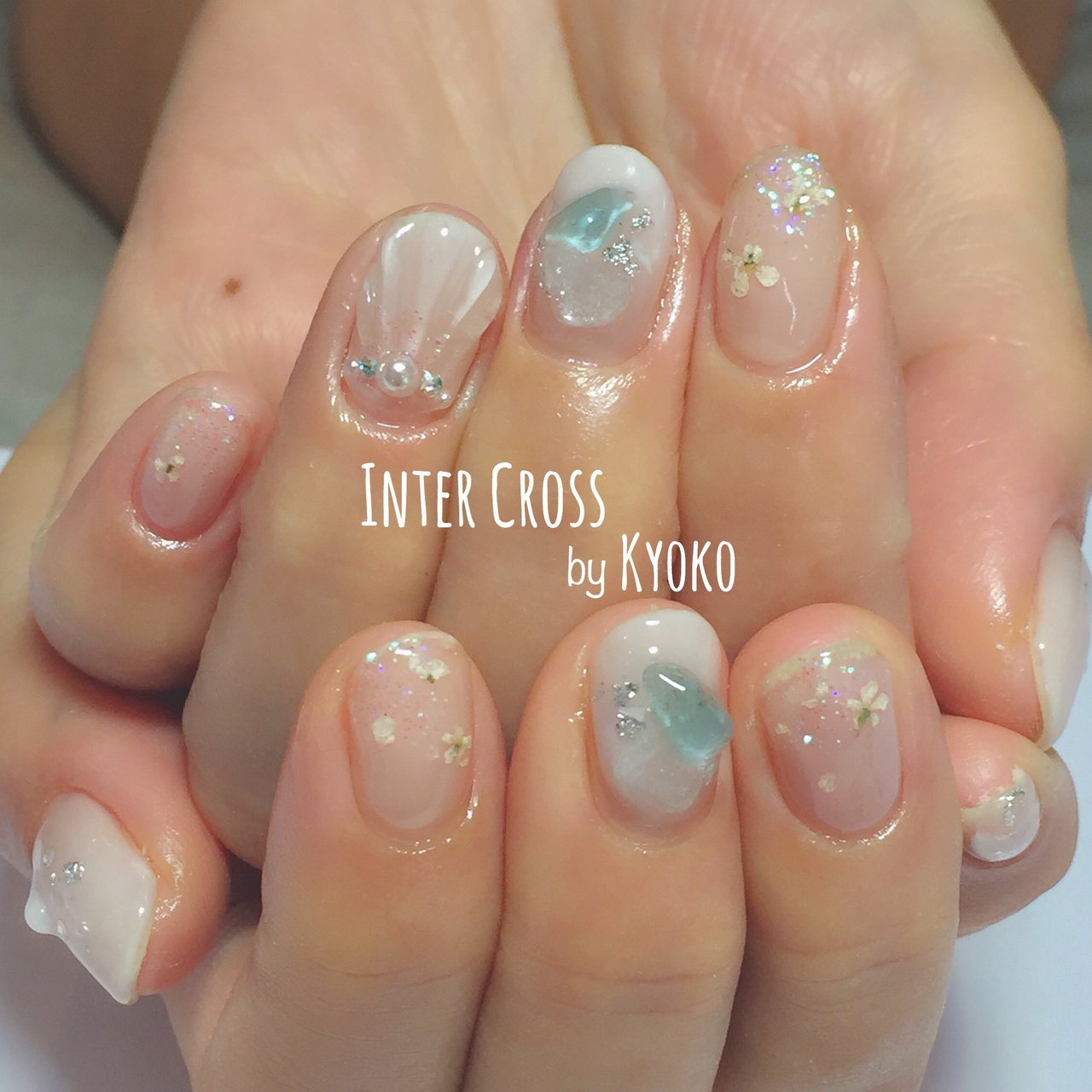 夏 旅行 海 リゾート ホワイト Intercross Nailインタークロス池袋のネイルデザイン No ネイルブック