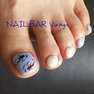 昨日upしたデザインをオーダーいただきました🐠 毎日暑いので、ブルーで涼しげに
・
#nailbarvirago #大分市ネイルサロン #大分ネイルサロン #ネイル #ネイルケア #ワンカラーネイル #フットネイル #大人ネイル #金魚ネイル #浴衣ネイル #涼しげ #シニアネイル #南大分 #70代のお客様 も #ジェルネイル #自爪を削らない #パラジェル #vetro #プリジェル #ノンサンデイング #リクライニングソファ #大人女性ネイル #ネイルブック公式サロン #巻き爪 #巻き爪補正 #ぺディグラス #夏 #海 #浴衣 #デート #フット #ワンカラー #マリン #和柄 #大人 #ショート #ホワイト #水色 #パステル #ジェルネイル #お客様 #nail_bar_virago #ネイルブック