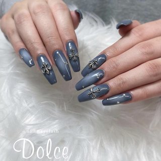 Instagramデザイン配信中♪ ＠dolce_ootakara

【営業時間】
１０：００～１９：００　
TEL 0952-41-4123

佐賀県佐賀市大財市５-１１-２１
駐車場完備
店舗前の駐車場１・２・３、他２台
空きがない場合、他の駐車スタッフがご案内致しますので
お手数ですが店舗までお問い合わせ下さい♪ #オールシーズン #旅行 #梅雨 #ハンド #ビジュー #アンティーク #チーク #スーパーロング #スクエア #ネイビー #グレー #メタリック #スカルプチュア #Nail&Eyelash Dolce 佐賀大財店 #ネイルブック