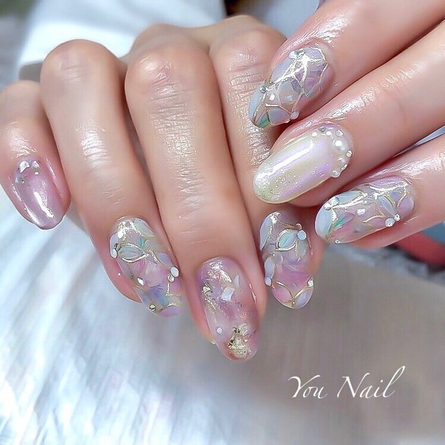 保存版】夏に咲く花のフラワーネイル25選|2024最新ネイルアート