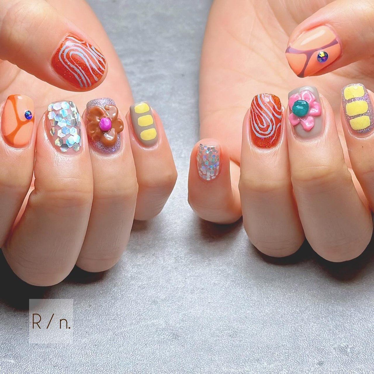夏/ハンド/ホログラム/ニュアンス/個性派 - ryo:Nailのネイルデザイン