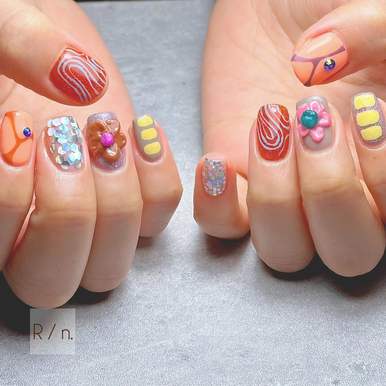 夏/ハンド/ホログラム/ニュアンス/個性派 - ryo:Nailのネイルデザイン