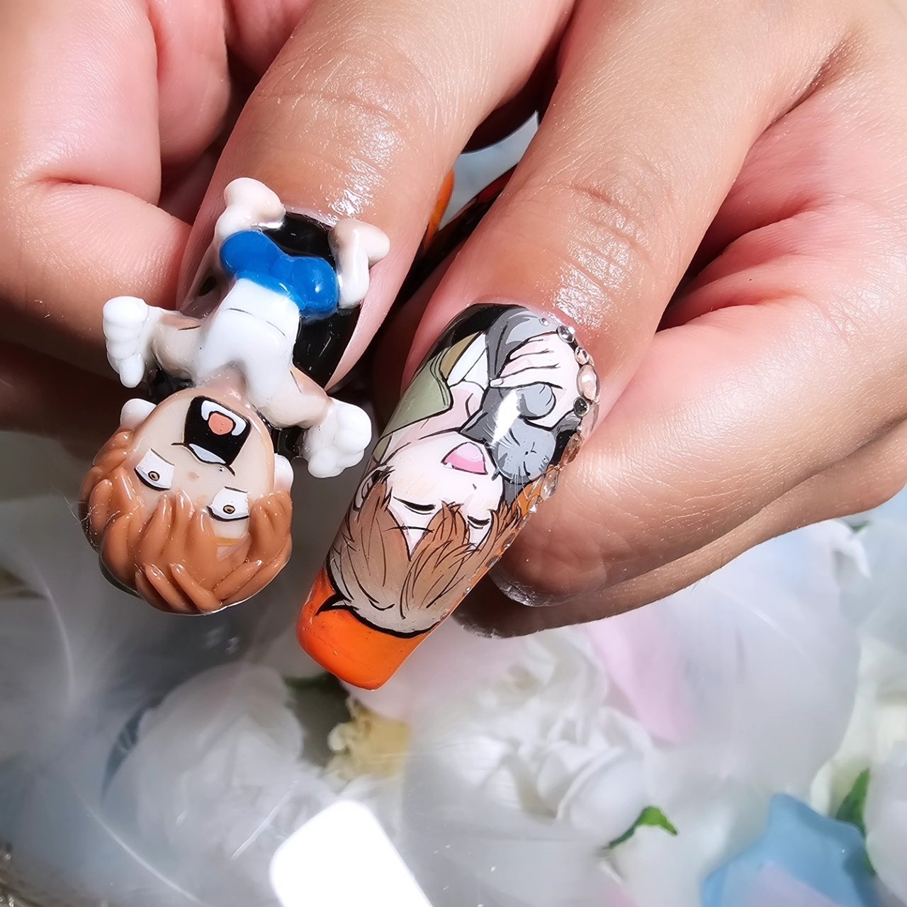 ozwmh　痛ネイルオーダー _Rie_Nail_ 痛ネイル♡オーダーチップ🕊️ | 爆豪勝己🧡🖤 可愛