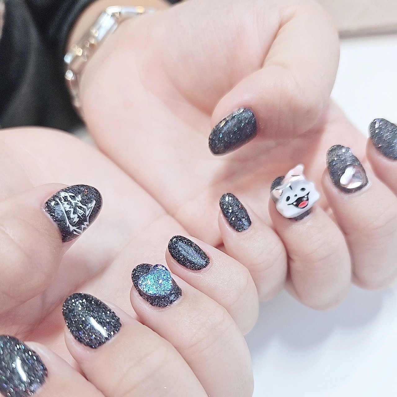 ネイルパーツ イメージ図 ネコポス送料無料】ネイルパーツ ジルコニア製 アシンメトリーフラワー