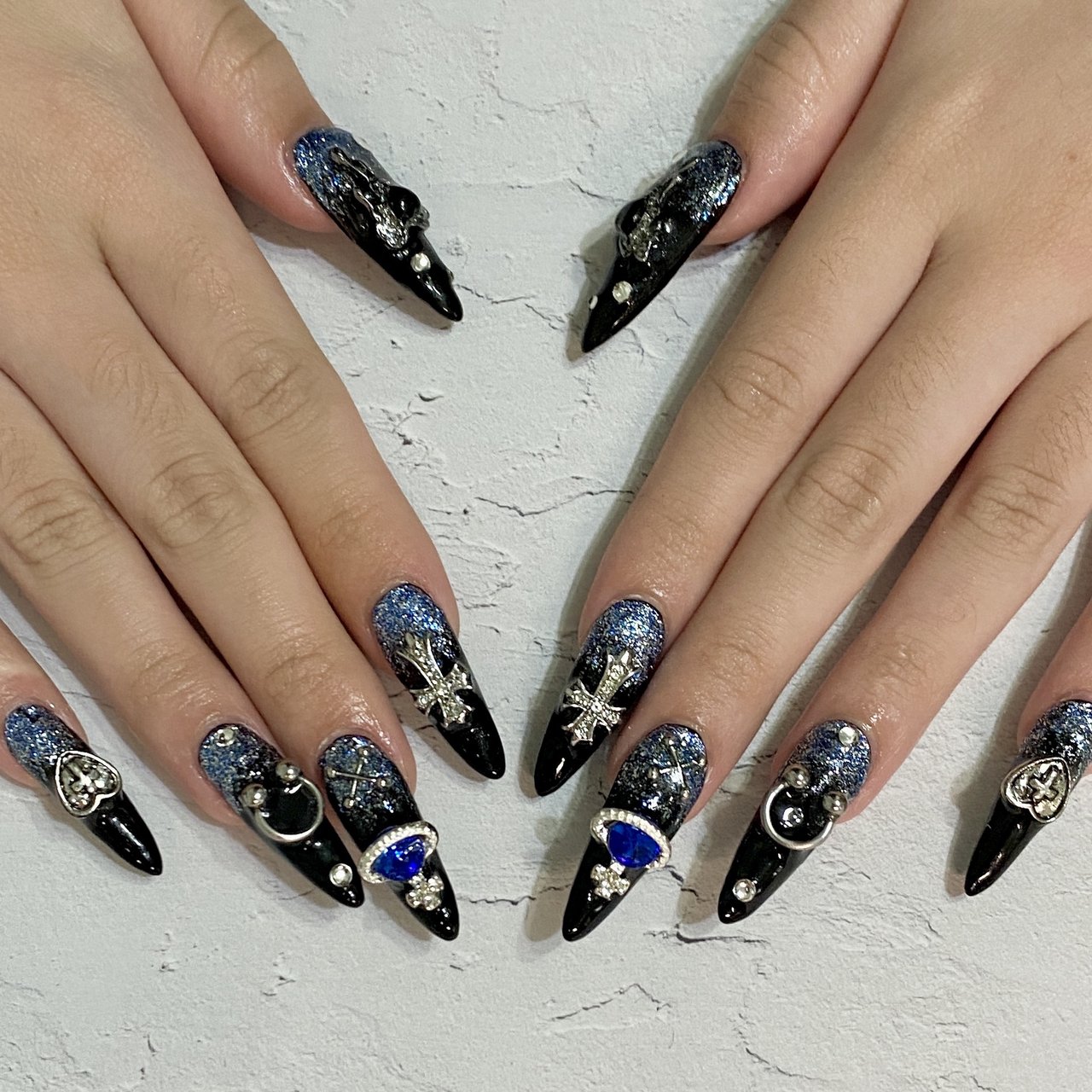 ハンド/ロング/ブルー/ブラック/スカルプチュア - nailsalon neiviの
