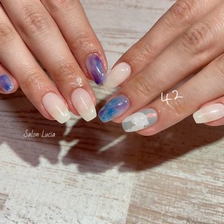 お客様ネイル💅 
紫陽花色のニュアンスネイル✿

#紫陽花ネイル#ブルーネイル#ニュアンスネイル#インクネイル#梅雨ネイル

ｰｰｰｰｰｰｰｰｰｰｰｰｰ
【トップネイリスト佐々木】

～料金～
アート6本コース　￥12980

**1.5h**
ｰｰｰｰｰｰｰｰｰｰｰｰｰｰ
☎︎0427037222
プロフィールから簡単予約💕

#salonlucia#lucia#nail#サロンルチア#ネイル#ジェルネイル#メンズネイル#橋本ネイル#ネイルデザイン#橋本ネイルサロン#橋本駅#ハンドネイル#フットネイル#角質ケア#相模原ネイルサロン#パラジェル#春ネイル#感染予防対策ネイルサロン#個室サロン#手話が出来るネイリスト#手話が出来るネイルサロン#手話#nailbook_fan #夏 #梅雨 #浴衣 #女子会 #ハンド #ワンカラー #ニュアンス #インクネイル #ロング #スクエア #ホワイト #ブルー #パープル #ジェルネイル #ルチア #ネイルブック