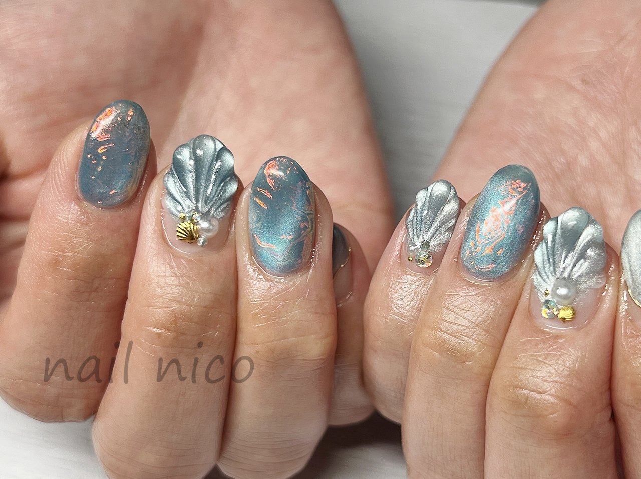 夏/マーメイド/マグネット/オーロラ - nail nicoのネイルデザイン[No