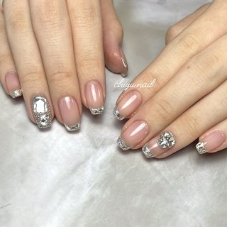 ▫️シンプルデザインコース ⁡
・ご新規様 ¥12,300 (2,000円相当のオイルプレゼント🎁)
⁡
・2回目以降 ¥11,300 (オイルおかわり無料✨)
⁡
当店は自爪育成サロンです❣️
可愛いデザインを楽しみながら縦長の美しいお爪へと導きます💅
⁡
自爪風仕上げなどもございますのでお仕事上ネイルができない方もこっそり育成できます🙆‍♀️
⁡
カウンセリングのみでも大丈夫です🌟
⁡
お気軽にご相談下さい🧸
・
・
・
🤍お爪が薄い、割れやすい方
🤍噛み癖、むしり癖で深爪になっている方
🤍お爪の形が気になる方
🤍お爪がボコボコ生えてくる方
🤍ネイルのもちが悪い方
🤍お爪のピンクの部分を伸ばして綺麗な縦長のお爪にしたい方
🤍お仕事上ネイルができないのでバレずに自爪育成がしたい方
🤍お爪を痛めずにジェルネイルを楽しみたい方
🤍ネイルサロンに行ったことがなくて不安な方
・
・
⁡
Chiyu Nail
⁡
〒604-8226 
京都府京都市中京区西錦小路町２５５
poika四条烏丸 4B
⁡
営業時間
 11:00~21:00
(最終受付19時)
⁡
LINE ID @298vszvj
(検索はアットマークから)
⁡
#ChiyuNail #京都 #烏丸 #京都烏丸 #四条烏丸 #ネイルサロン #ジェルネイルサロン #ジェルネイル #自爪育成 #深爪緩和 #深爪矯正 #バレないネイル #自爪風仕上げ #自爪風カラー #マット仕上げ #血色カラー #ナチュラルネイル #ナチュラルカラー #職場OK #オフィスネイル #シンプルネイル #キラキラ #大人可愛いネイル #癒しネイル #美爪クリエイター #肌なじみカラー
⁡ #手が綺麗に見えるネイル #ハンド #オーロラ #大人 #キラキラ #韓国 #ミディアム #スクエアオフ #ベージュ #ピンク #ジェルネイル #お客様 #iromikke×Nailbookデザインコンテスト #Hanae #ネイルブック