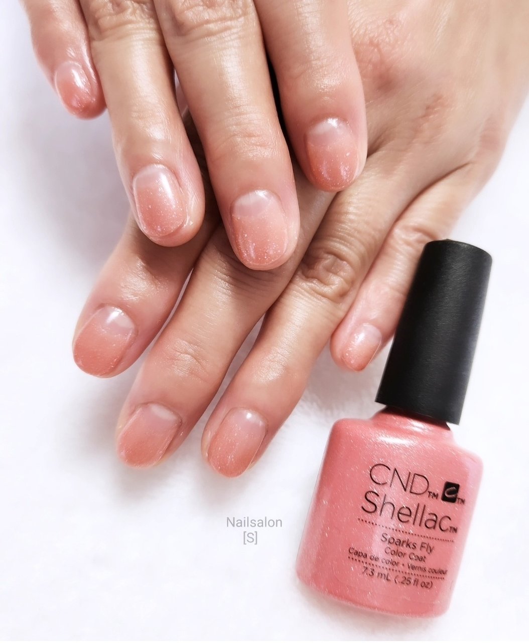 シェラック ネイルカラー ジェルネイル CND 重