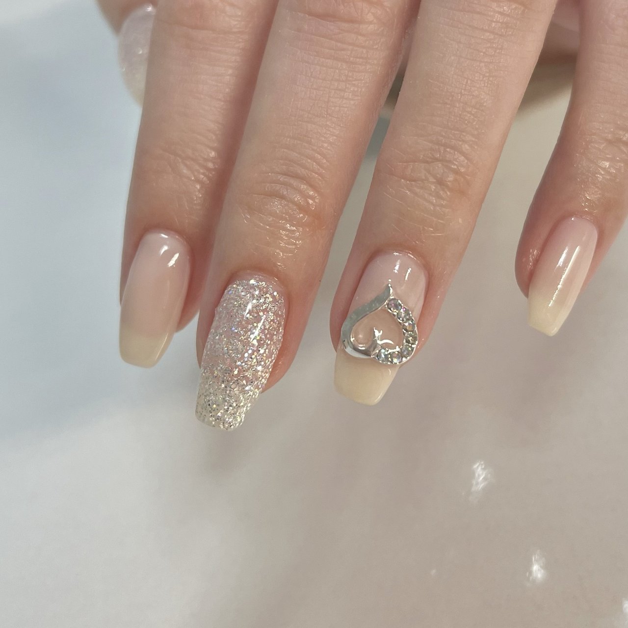 手が綺麗に見えるネイル/オールシーズン/オフィス/ブライダル/ハンド - Repos nail (ルポネイル)のネイルデザイン[No ...