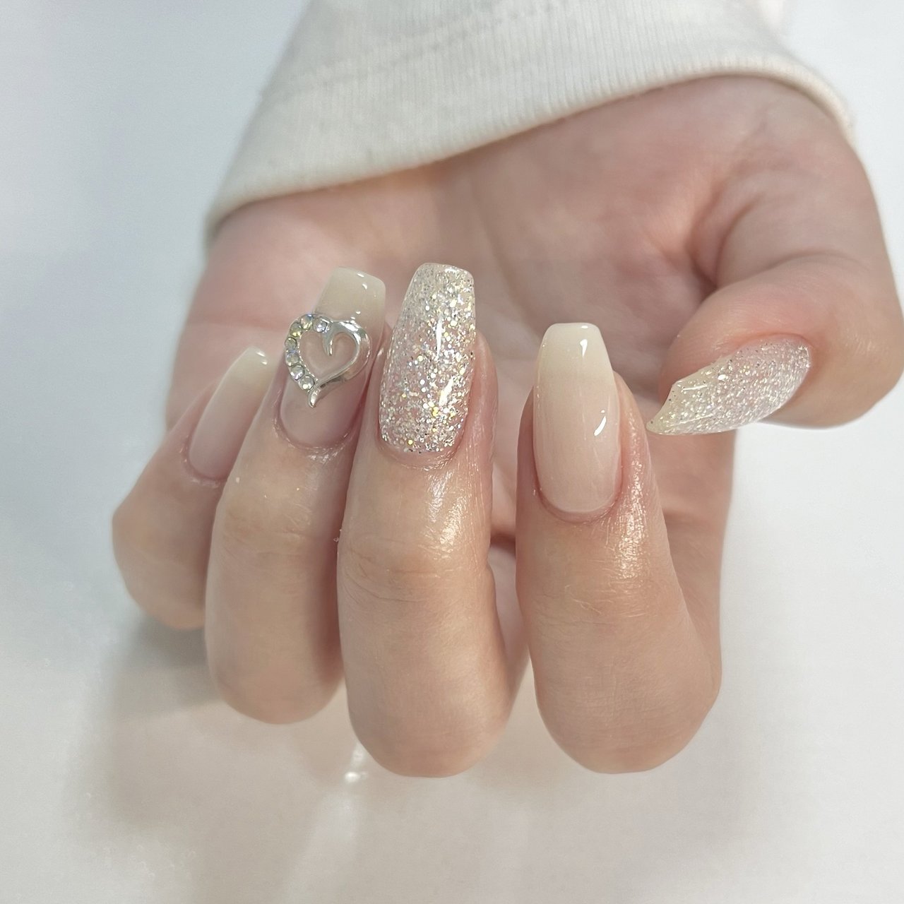 手が綺麗に見えるネイル/オールシーズン/オフィス/ブライダル/ハンド - Repos nail (ルポネイル)のネイルデザイン[No ...