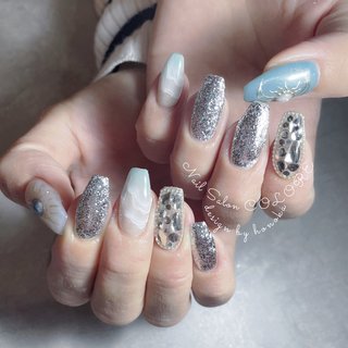 ❥･┈┈┈┈┈┈┈┈┈┈┈┈┈┈┈┈┈┈❥･ 
⌇⌇ジェルアート１０本付け放題⌇⌇
💅初回オフ代込み8800円💓💖

❥･┈┈┈┈┈┈┈┈┈┈┈┈┈┈┈┈┈┈❥･


アイラッシュサロン併設
同時施術も可能です🙋🏻‍♀️ ̖́-
詳しくは≫@eyelashsalon_colore


*
#サマーネイル#夏ネイル#トレンドネイル#ニュアンスネイル#ちゅるんネイル#大人可愛いネイル#シンプルネイル#ガーリーネイル#ワンホンネイル#韓国ネイル#中国ネイル#シアーネイル#フレンチガーリーネイル#キラキラネイル#名古屋ネイルサロン#ネイルアート#ネイルデザイン
#ネイルブック掲載 #ネイルブック投稿 #Nailbook_fan
#nail#nailstagram#gelnails#nailart
#美甲#네일
* #夏 #ハンド #ラメ #ミラー #ミディアム #スクエア #ターコイズ #水色 #シルバー #ジェルネイル #お客様 #honoka #ネイルブック