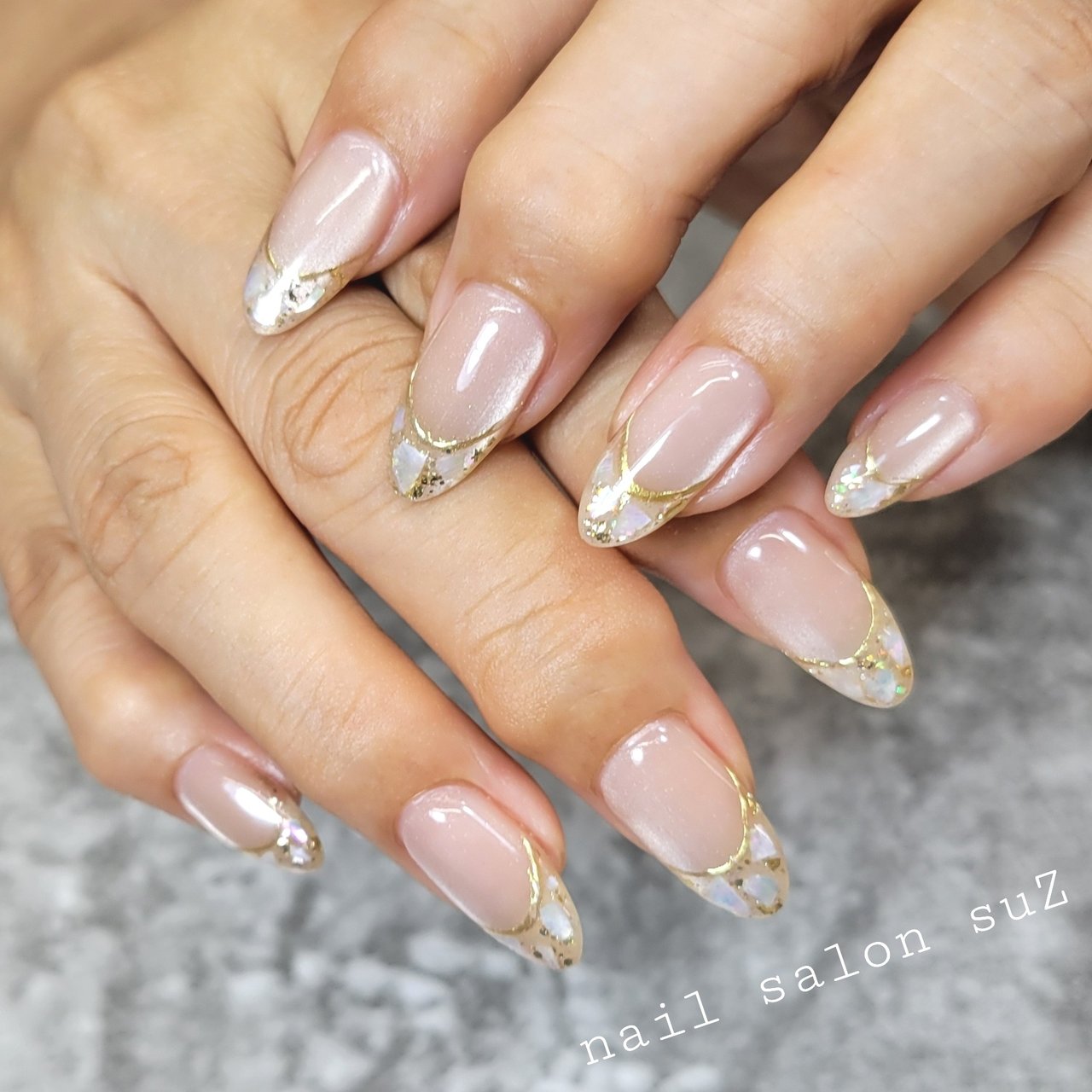 超美品★ネイルテーブル★一度しか使用してないので凄く綺麗な状態です！ SEVEN BEAUTY＞ Rカットネイルテーブル Ⅲ ホワイトの通販