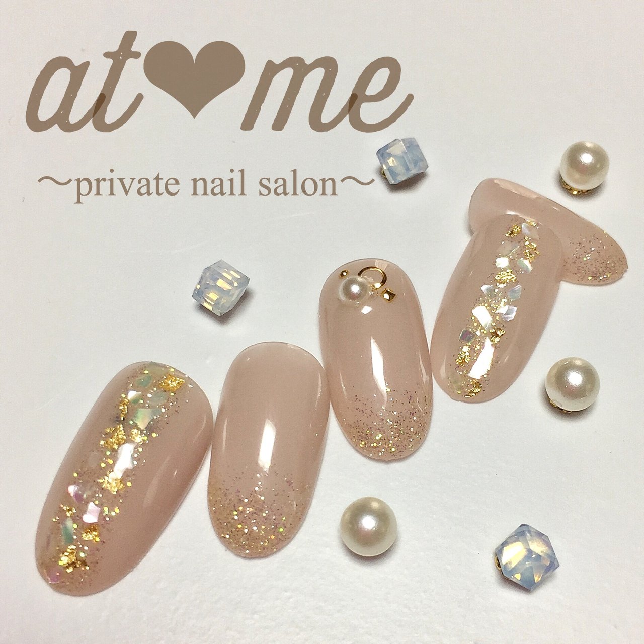 ハンド シンプル ワンカラー シェル ミディアム At Meのネイルデザイン No ネイルブック