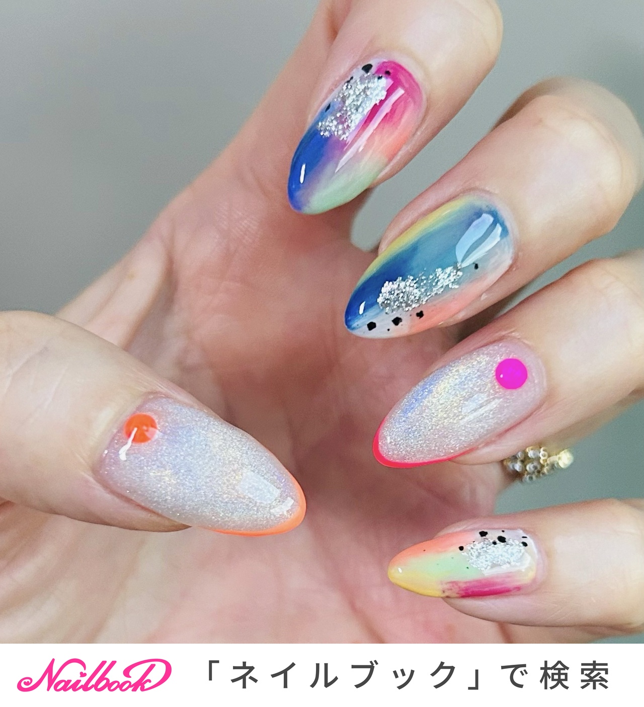 カラフルネイル カラフル♡♡ . . #ニュアンスネイル#カラフルネイル#秋ネイル