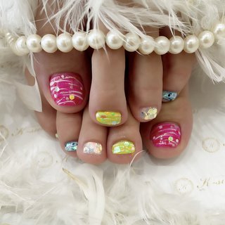 #フット #ジェルネイル #お客様 #ワンカラー #ホログラム #ラメ #ヨーヨー #キラキラ #夏 #パーティー #デート #女子会 #フット #ホログラム #ラメ #ワンカラー #ヨーヨー #個性派 #ショート #スクエア #ピンク #イエロー #ブルー #ジェルネイル #お客様 #K_sui #ネイルブック