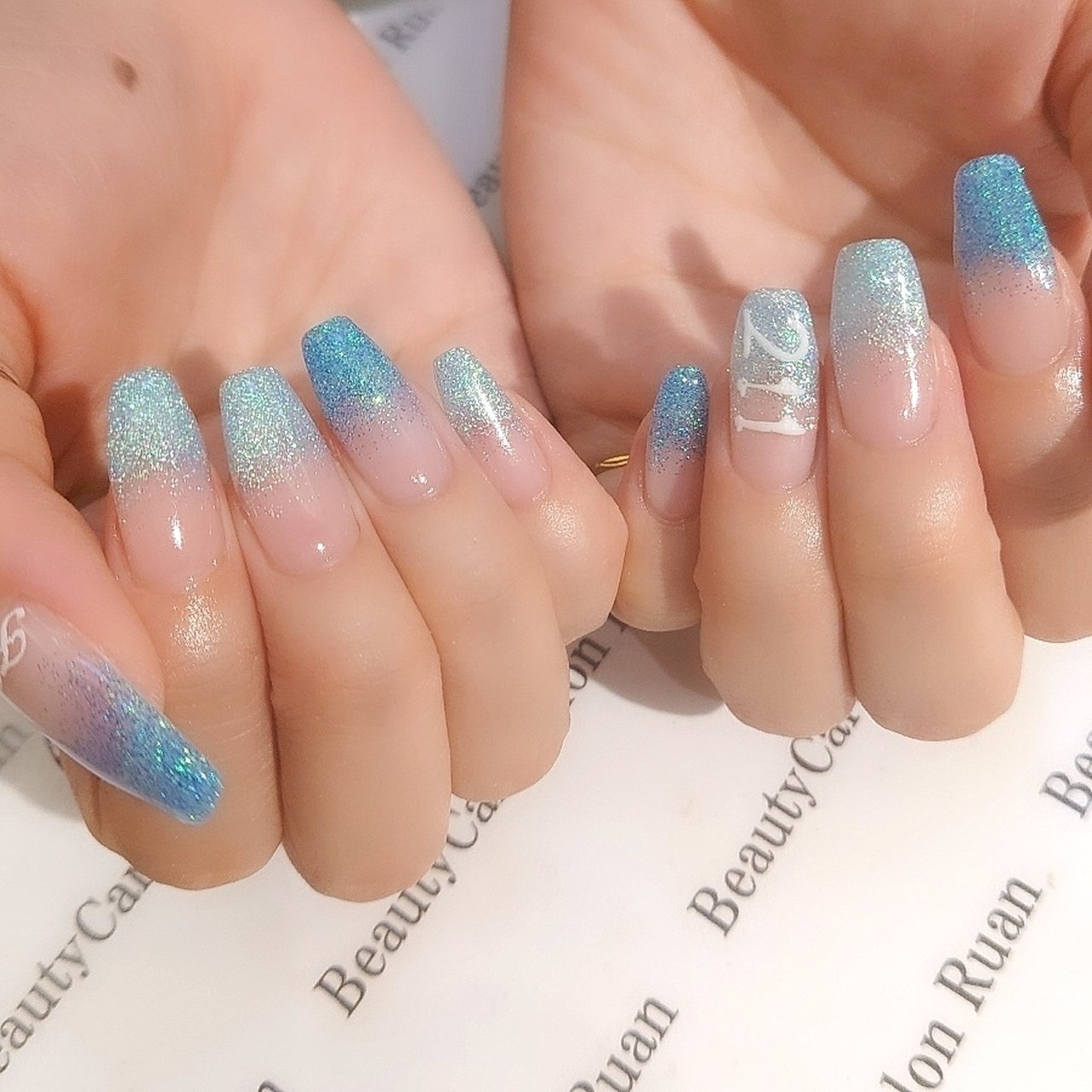 夏/海/グラデーション/ラメ/キラキラ - yukaのネイルデザイン[No