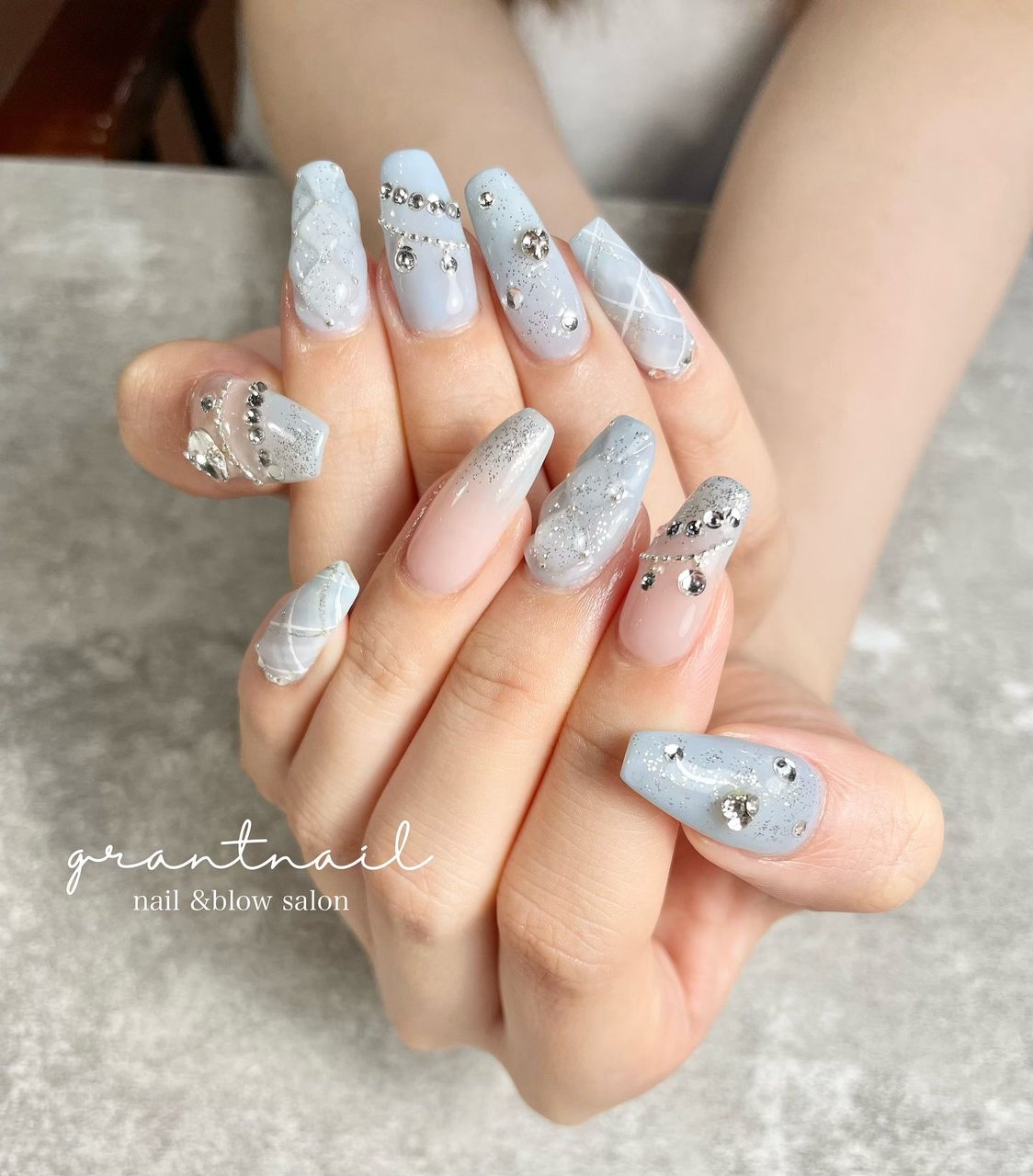 チェック/キルティング/韓国/ロング/水色 - grantnailのネイルデザイン