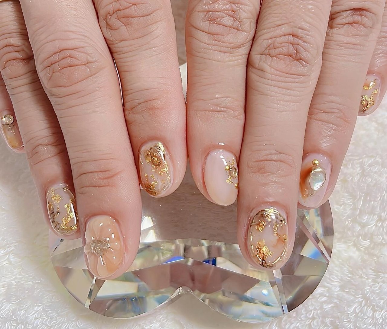 ネイルチップ ぷっくりフラワー ニュアンス ミラー 金箔 ゴールド 夏