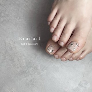. #ブライダルネイルデザイン 
#ブライダルネイル 
#ブライダル 
#綺麗めニュアンス 
#ミラー 
#ニュアンスミラー 
#シンプル 
#シンプルネイル 
#シンプルアート 
#ワンカラー 
#ワンカラーネイル 
#グラデーション 
#グラデーションネイル 
#ニュアンス 
#ニュアンスカラー 
#ニュアンスデザイン 
#ニュアンスアート 
#キラキラネイル 
#ブライダル 
#ブライダルネイル 
______________________________ 
⁡
⁡
E r a n a i l nail & accessory
10:00-20:00（最終受付18:00）
不定休
⁡
◻︎自爪を痛めないこだわりの技法で、美爪育成しながらgel nailを楽しんで頂けます♡
◻︎モチが良いうる艶美フォルムで自信が持てる指先に♪
◻︎foot gel nailをしながら巻き爪矯正できます☆
◻︎JR唐崎駅、京阪滋賀里駅より徒歩圏内
◻︎駐車場有り、ブランチ大津京から車で5分
⁡
《ご予約》
ご予約やご質問などはLINEから承ります⭐︎
プロフィール欄にあるLINEのリンク先か、こちらをLINE内で検索してください
@032fuyec（＠マーク含む）
⁡
ご予約の際は、最初のメッセージにあります必要事項をご記入の上、返信の方よろしくお願い致します♪
⁡
______________________________
⁡
#ネイルデザイン#フィルイン#大津ネイルサロン#滋賀ネイルサロン#山科ネイルサロン#大津#ニュアンスネイル#ベージュネイル#綺麗めカジュアル#トレンドネイル#奥行きネイル#オフィスネイル#自爪育成#ハンドメイドアクセサリー#綺麗めネイル#艶ネイル#大人ネイル#nails#美爪#インクネイル#透明感ネイル#つやつやネイル#くすみネイル#滋賀ニュアンスネイル#大津ニュアンスネイル#ブランチ大津京#フットネイル#カジュアルコーデ#春ネイル#ネイル動画#秋ネイル#冬ネイル#夏ネイル #手が綺麗に見えるネイル #オールシーズン #オフィス #ブライダル #フット #ラメ #ニュアンス #ミラー #キラキラ #シアー #ミディアム #スクエア #ピンク #グレージュ #シルバー #ジェルネイル #お客様 #MI #ネイルブック