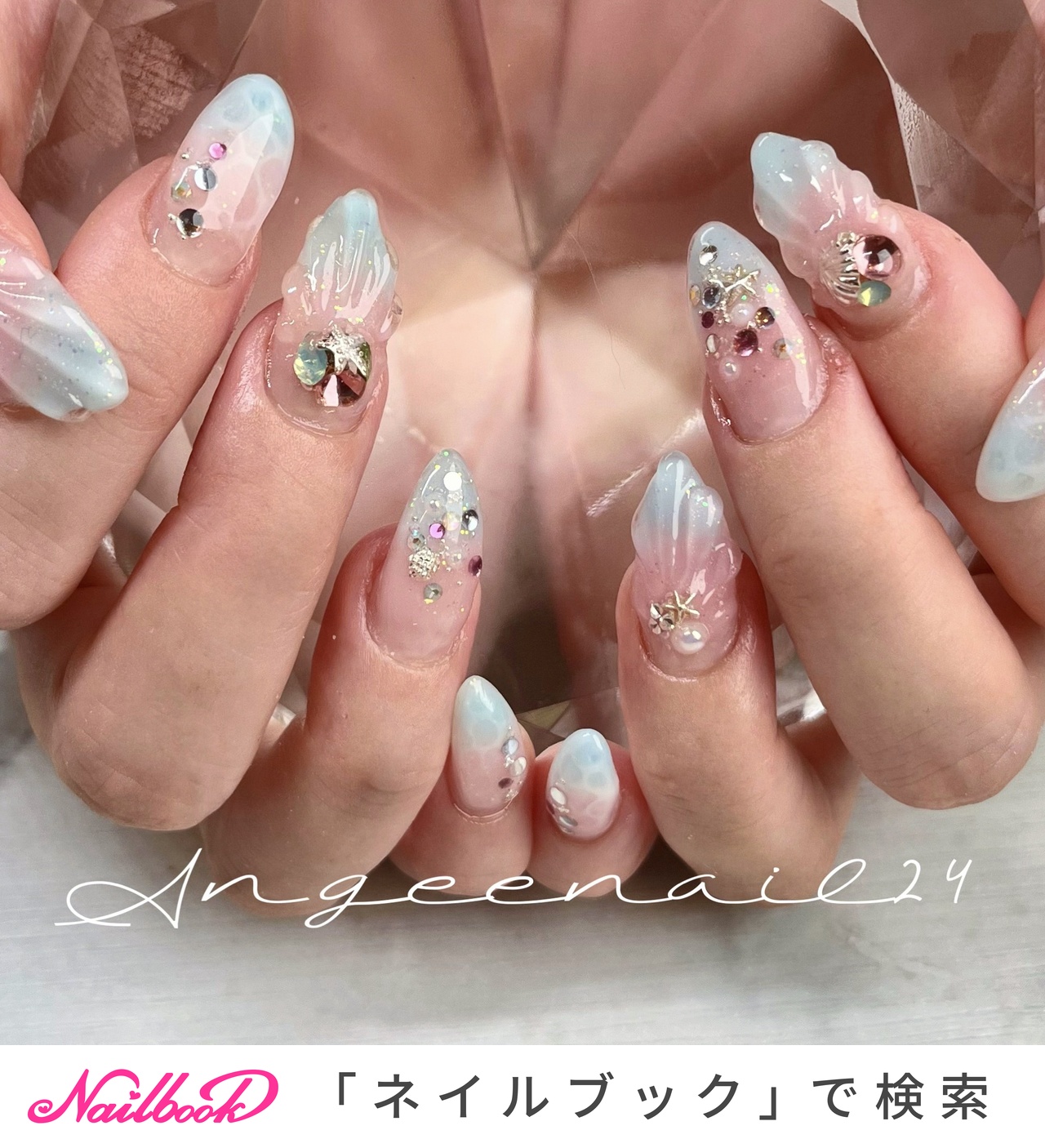パステルピンクの飾り棚　ハンドメイド スクエア 本棚 立体彫刻 ピンク 棚 1/6 ドールハウス ミニチュア