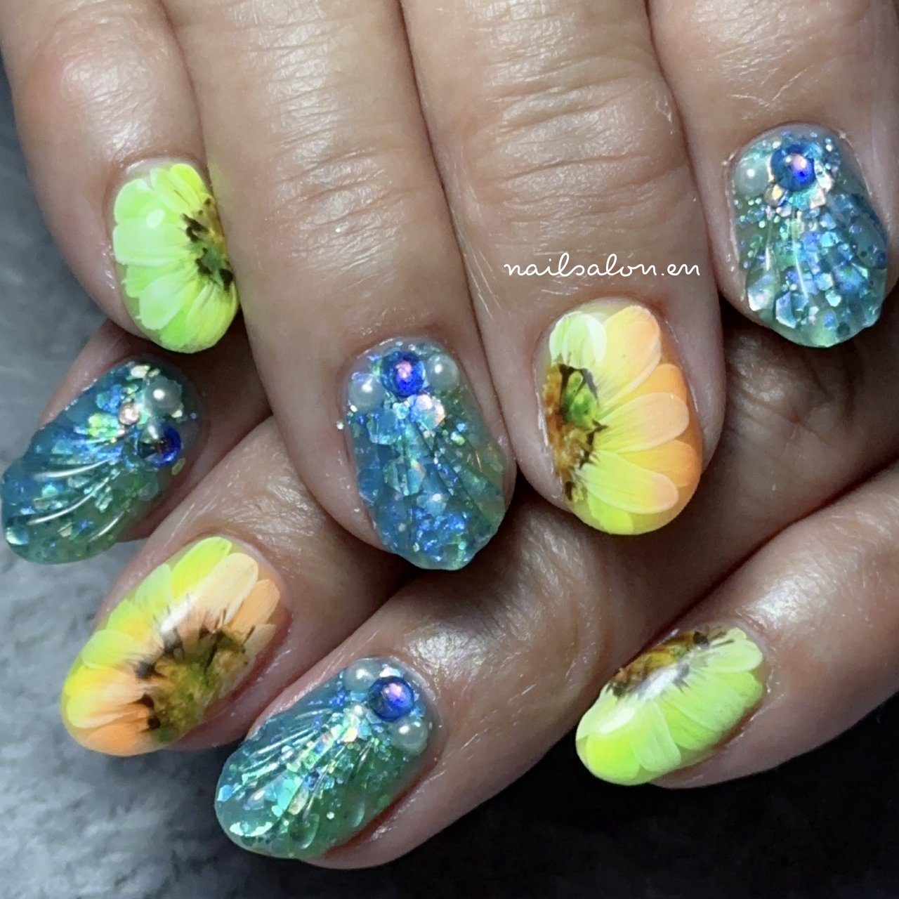 サイズオーダー】sun flowerニュアンスネイルチップ