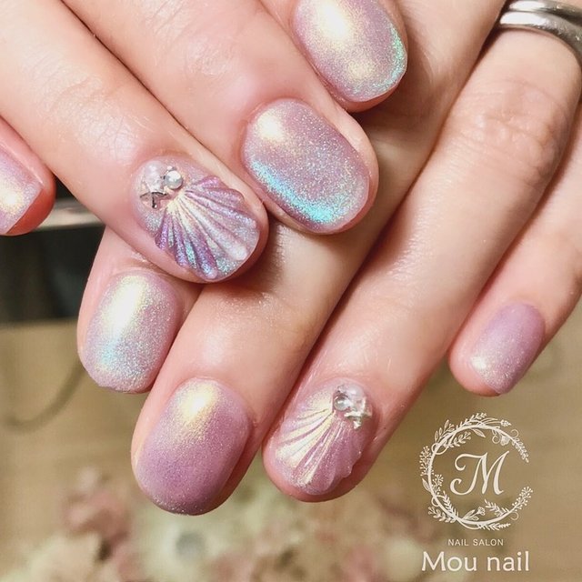 2024最新】マグ×オーロラが生み出す大人上品な奥行きネイル|人気ネイル