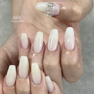 #ミュウミュウネイル #ブランドネイル #パール#パールネイル#ちゅるんネイル#ちゅるん#ピンク#ピンクネイル#ピンクベージュ#ピンクベージュネイル#シアーネイル#シアー#スクエアネイル#スクエア#オフィスネイル#オフィス#推し活 #推しネイル#ブライダル#ブライダルネイル #クロムネイル #クロムハーツネイル #静岡県ネイルサロン #御前崎市ネイル #山梨ネイルサロン #山梨ネイル #夏#夏ネイル#夏ネイル2024 #秋#秋ネイル#秋ネイル2024#乳白色#乳白色ネイル#ホワイト#ホワイトネイル#ワンカラー#ワンカラーネイル #手が綺麗に見えるネイル #夏 #ブライダル #推し活 #ビジュー #ワンカラー #シアー #ワンホン #韓国 #ホワイト #シルバー #【 salon de INÉS 】MAKI #ネイルブック