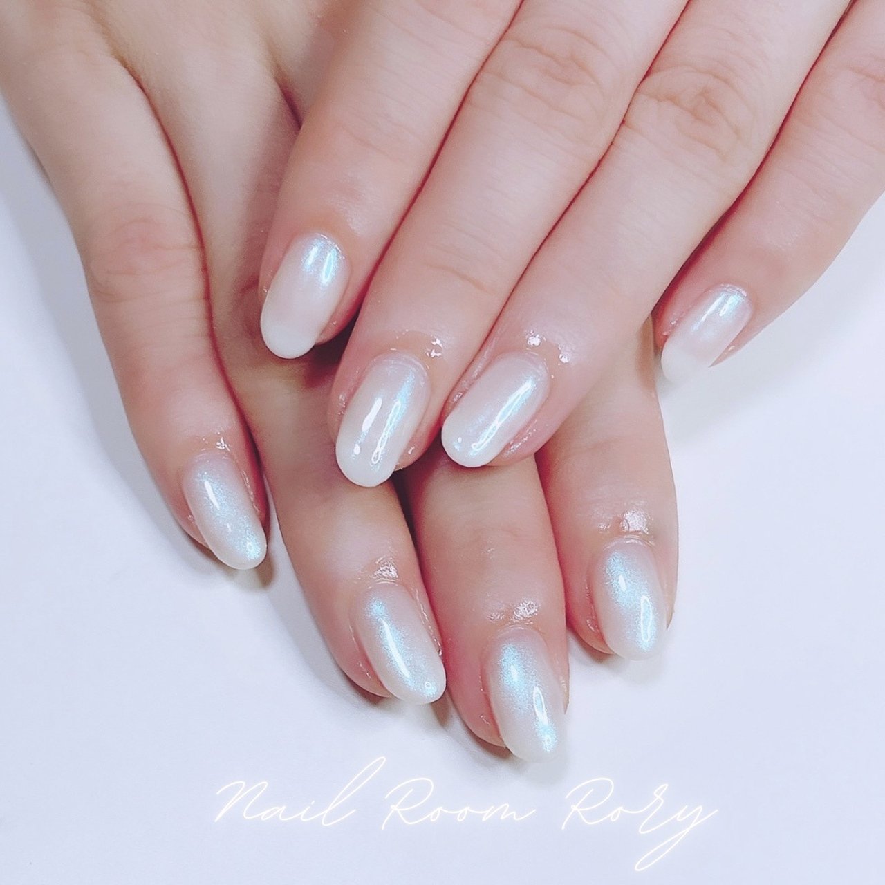 ハンド/ワンカラー/オーロラ/キラキラ/ホワイト - Nail Room Roryの