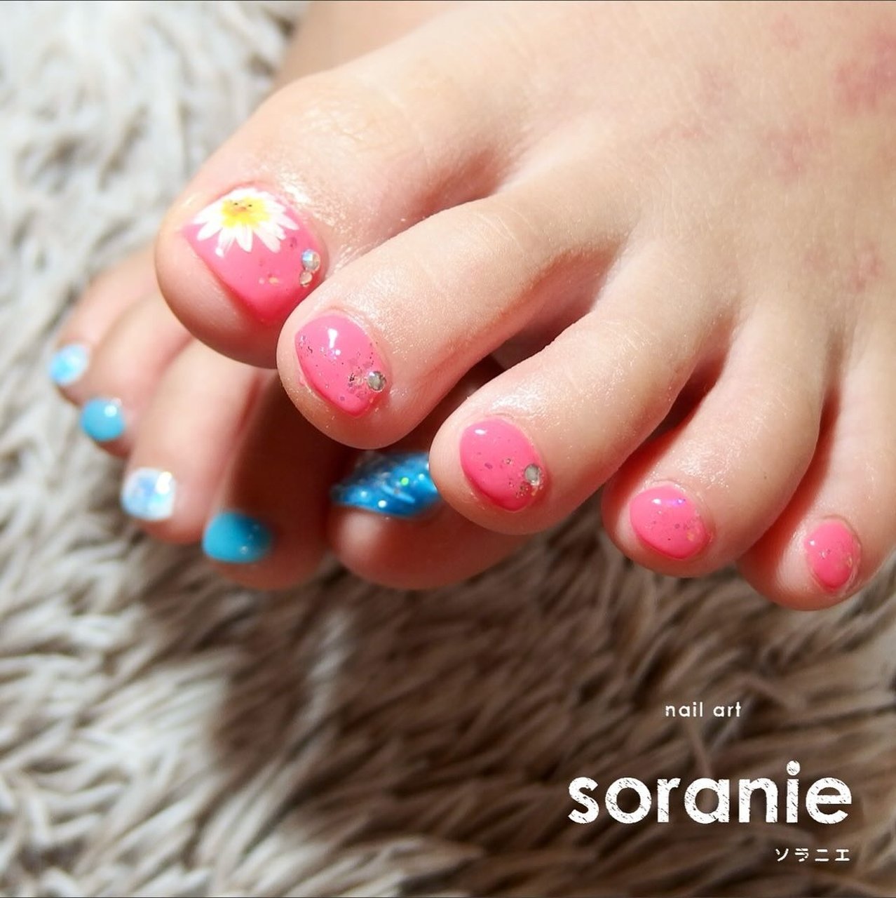 夏/フット/大人/ジェルネイル - mizumi（sorani.e)のネイルデザイン[No