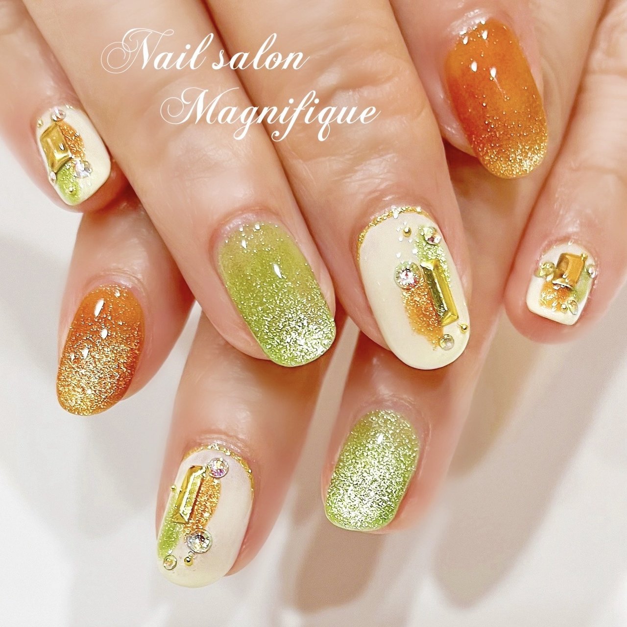 マグネット/オレンジ/グリーン/ゴールド - Magnifique115のネイル