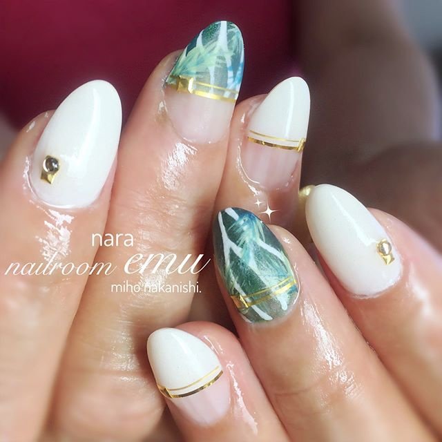 夏 秋 ハンド くりぬき ミディアム 奈良ネイルサロンnailroomemuのネイルデザイン No ネイルブック