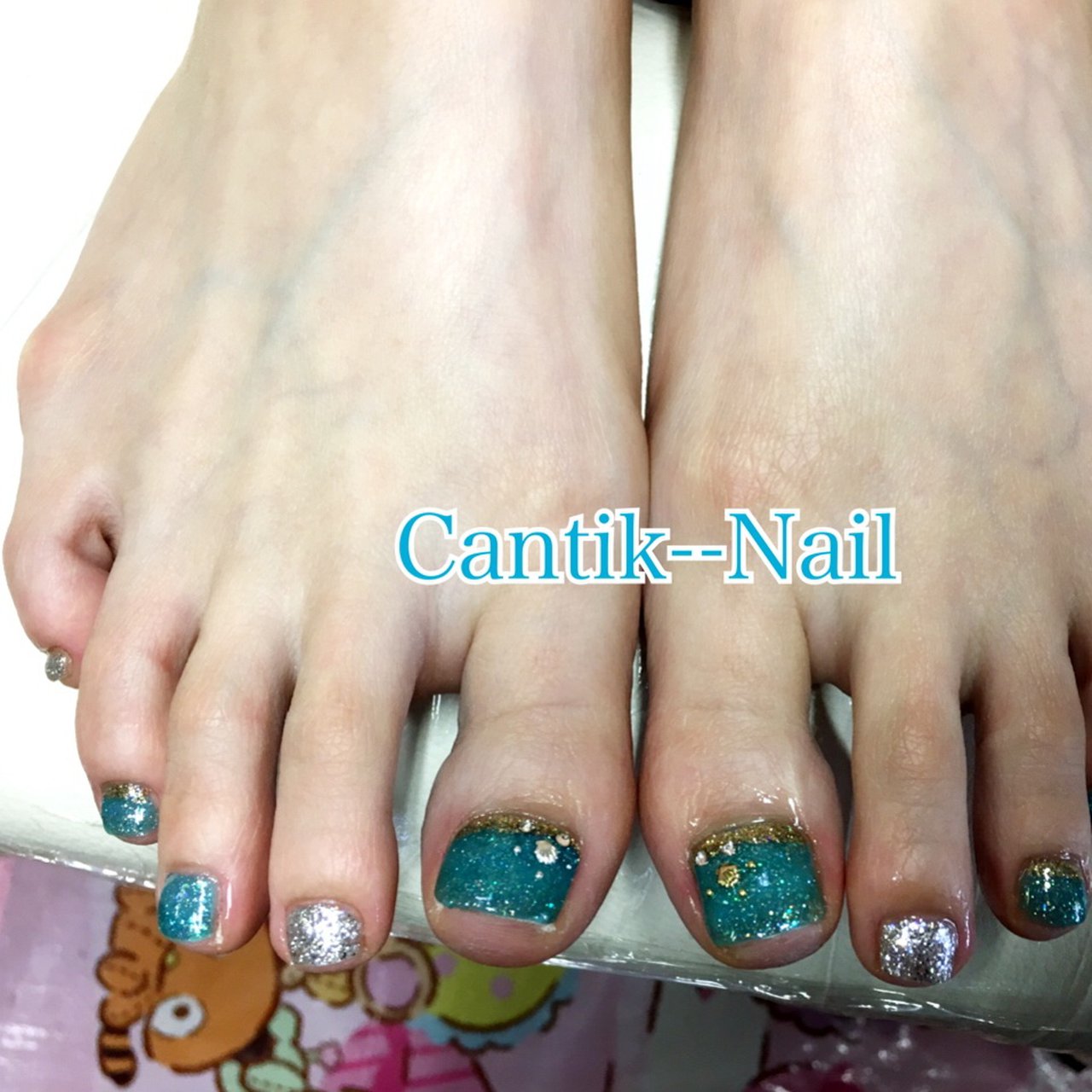 海 フット 水色 シルバー ペディキュア おシャンティーのネイルデザイン No ネイルブック