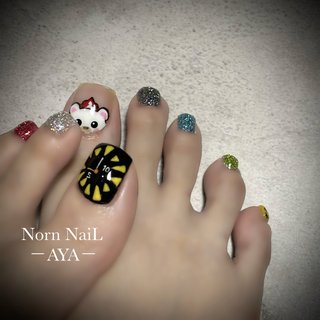 #推し活 #競艇 #ラメ #ワンカラー #オールシーズン #旅行 #推し活 #フット #ラメ #ワンカラー #痛ネイル #個性派 #ショート #スクエア #ブラック #カラフル #ジェルネイル #お客様 #aaayaaa16 #ネイルブック