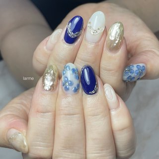 ネイビー/ぷっくりフラワーのネイルデザイン｜ネイルブック 