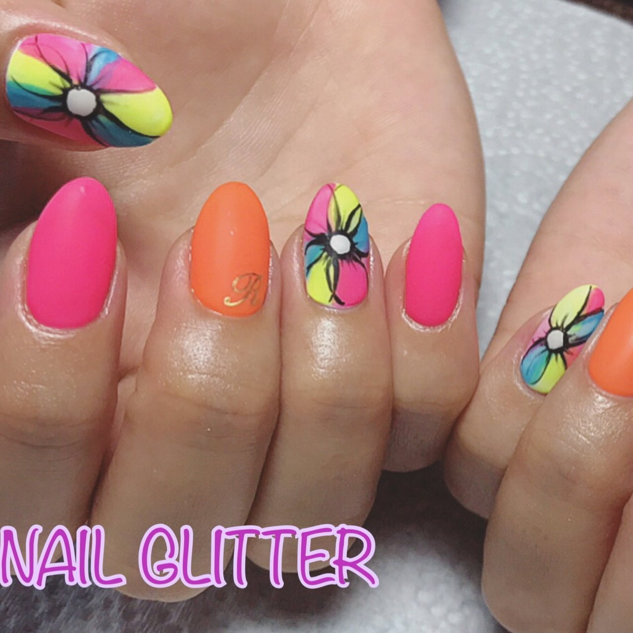 夏 海 リゾート ワンカラー フラワー Nail Glitter ネイルグリッターのネイルデザイン No ネイルブック