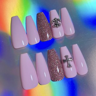 水色×ピンク クロムハーツネイルパーツ 12個 ピンク×水色 クロムハーツネイルパーツ 12個 - メルカリ