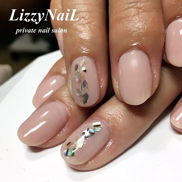 オールシーズン オフィス ハンド ワンカラー シェル Lizzynailのネイルデザイン No ネイルブック