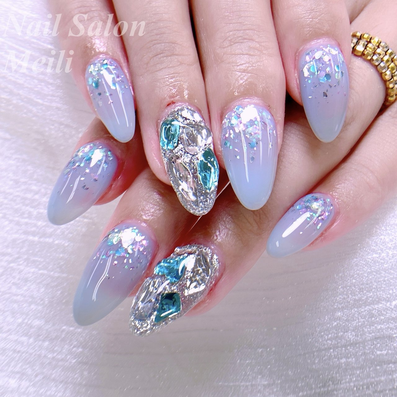 オールシーズン/ハンド/ラメ/ミディアム/水色 - NAIL SALON MEILI 
