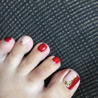 フットネイル ボルドーとベージュのバイカラー
秋はボルドーですね💄
・
https://nailbarvirago.jimdo.com/
・
#nailbarvirago #大分市ネイルサロン #大分ネイルサロン #ネイル #ネイルケア #ハンドケア #バイカラーネイル #ボルドーネイル #秋ネイル #大人ネイル #シニアネイル #お客様ネイル #南大分 #70代のお客様 も #40代ネイリスト #ジェルネイル #自爪を削らない #パラジェル #vetro #プリジェル #ノンサンデイング #リクライニングソファ #大人女性ネイル #ネイルブック公式サロン #巻き爪 #巻き爪補正 #ぺディグラス #秋 #冬 #デート #女子会 #フット #ワンカラー #バイカラー #大人 #ショート #ベージュ #ボルドー #ゴールド #ジェルネイル #nail_bar_virago #ネイルブック