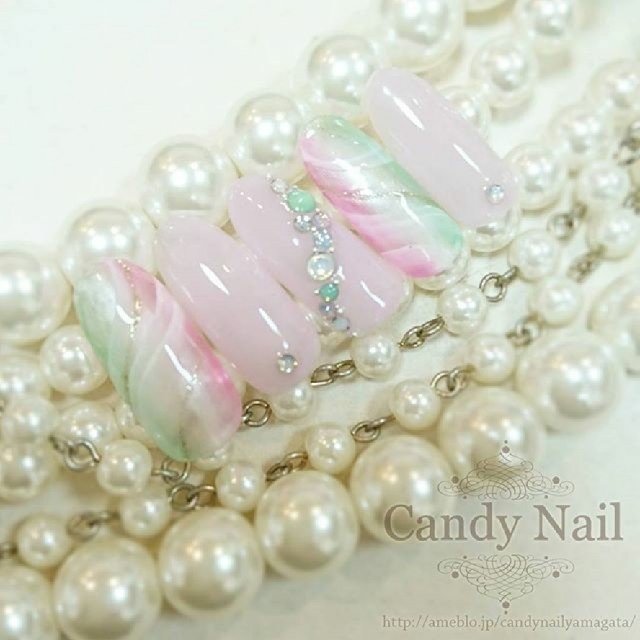 ブライダル パーティー デート ハンド ビジュー Tamaki Araiのネイルデザイン No ネイルブック