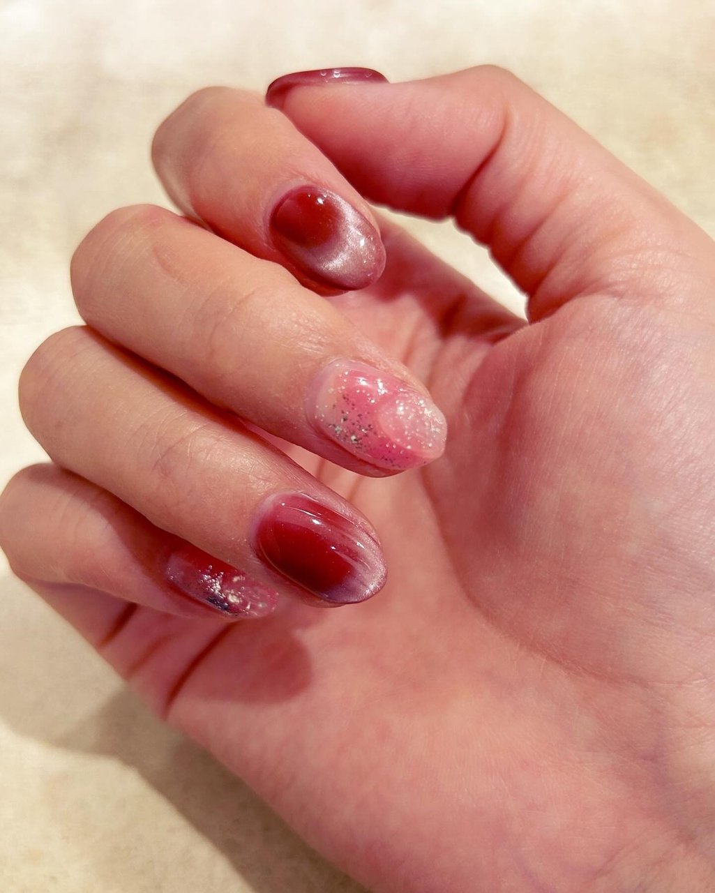 no.028いちご ネイルチップ ガーリー ピンク 赤 マグネット チェック