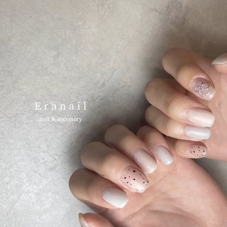 . #綺麗めニュアンス 
#ミラー 
#ニュアンスミラー 
#シンプル 
#シンプルネイル 
#シンプルアート 
#ワンカラー 
#ワンカラーネイル 
#グラデーション 
#グラデーションネイル 
#ニュアンス 
#ニュアンスカラー 
#ニュアンスデザイン 
#ニュアンスアート 
#キラキラネイル 
#フラワー 
#フラワーネイル 
______________________________ 
⁡
⁡
E r a n a i l nail & accessory
10:00-20:00（最終受付18:00）
不定休
⁡
◻︎自爪を痛めないこだわりの技法で、美爪育成しながらgel nailを楽しんで頂けます♡
◻︎モチが良いうる艶美フォルムで自信が持てる指先に♪
◻︎foot gel nailをしながら巻き爪矯正できます☆
◻︎JR唐崎駅、京阪滋賀里駅より徒歩圏内
◻︎無料駐車場1台、ブランチ大津京から車で5分
⁡
《ご予約》
ご予約やご質問などはLINEから承ります⭐︎
プロフィール欄にあるLINEのリンク先か、こちらをLINE内で検索してください
@032fuyec（＠マーク含む）
⁡
ご予約の際は、最初のメッセージにあります必要事項をご記入の上、返信の方よろしくお願い致します♪
⁡
______________________________
⁡
#ネイルデザイン#フィルイン#大津ネイルサロン#滋賀ネイルサロン#山科ネイルサロン#大津#ニュアンスネイル#ベージュネイル#綺麗めカジュアル#トレンドネイル#奥行きネイル#オフィスネイル#自爪育成#ハンドメイドアクセサリー#綺麗めネイル#艶ネイル#大人ネイル#nails#美爪#インクネイル#透明感ネイル#つやつやネイル#くすみネイル#滋賀ニュアンスネイル#大津ニュアンスネイル#ブランチ大津京#フットネイル#カジュアルコーデ#夏ネイル#ネイル動画 #手が綺麗に見えるネイル #オールシーズン #オフィス #ブライダル #ハンド #ラメ #フラワー #ニュアンス #キラキラ #ミディアム #スクエア #ホワイト #ターコイズ #シルバー #ジェルネイル #お客様 #MI #ネイルブック