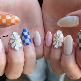 チェック/ぷっくりフラワーのネイルデザイン｜ネイルブック 