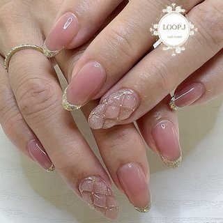 マグネット/ゴールド/ガラスフレンチのネイルデザイン｜ネイルブック 