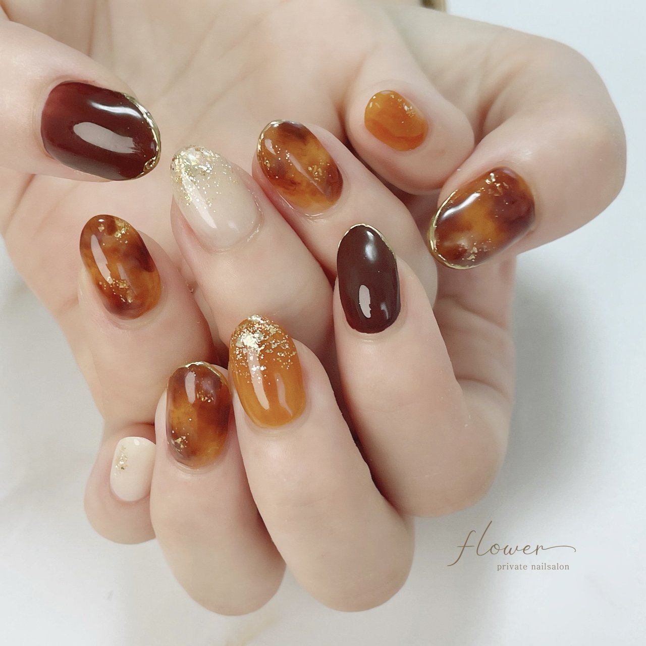 秋/冬/ハンド/べっ甲/オレンジ - nailsalon flowerのネイルデザイン[No