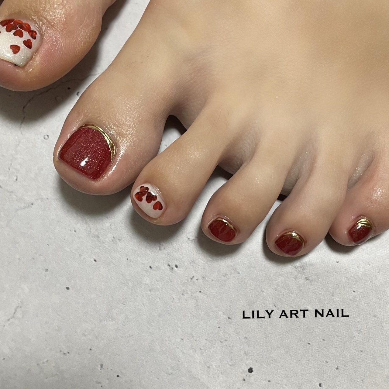 フット/レッド - LILY ART NAIL ✴︎ YURIのネイルデザイン[No.9047375 