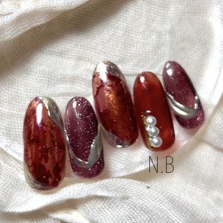ボルドーべっ甲ニュアンスネイル 赤べっ甲 ゴールド 韓国 ベージュ 秋